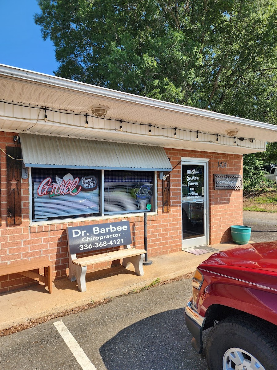 Southern Charm Grill - Photo 2