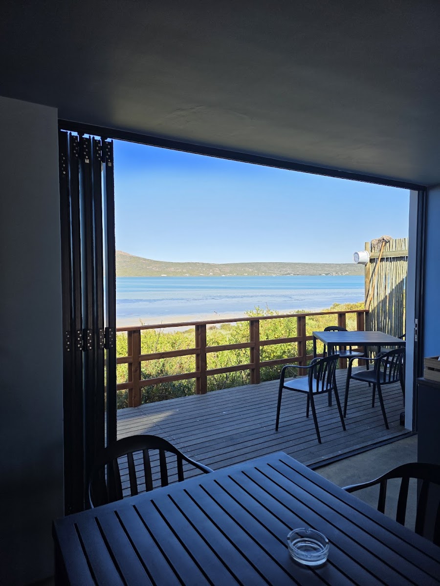 Shark bay shack - Photo 2