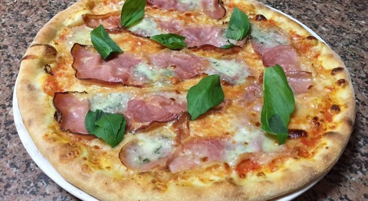 Pizza Houśe Express Vráble - Photo 9