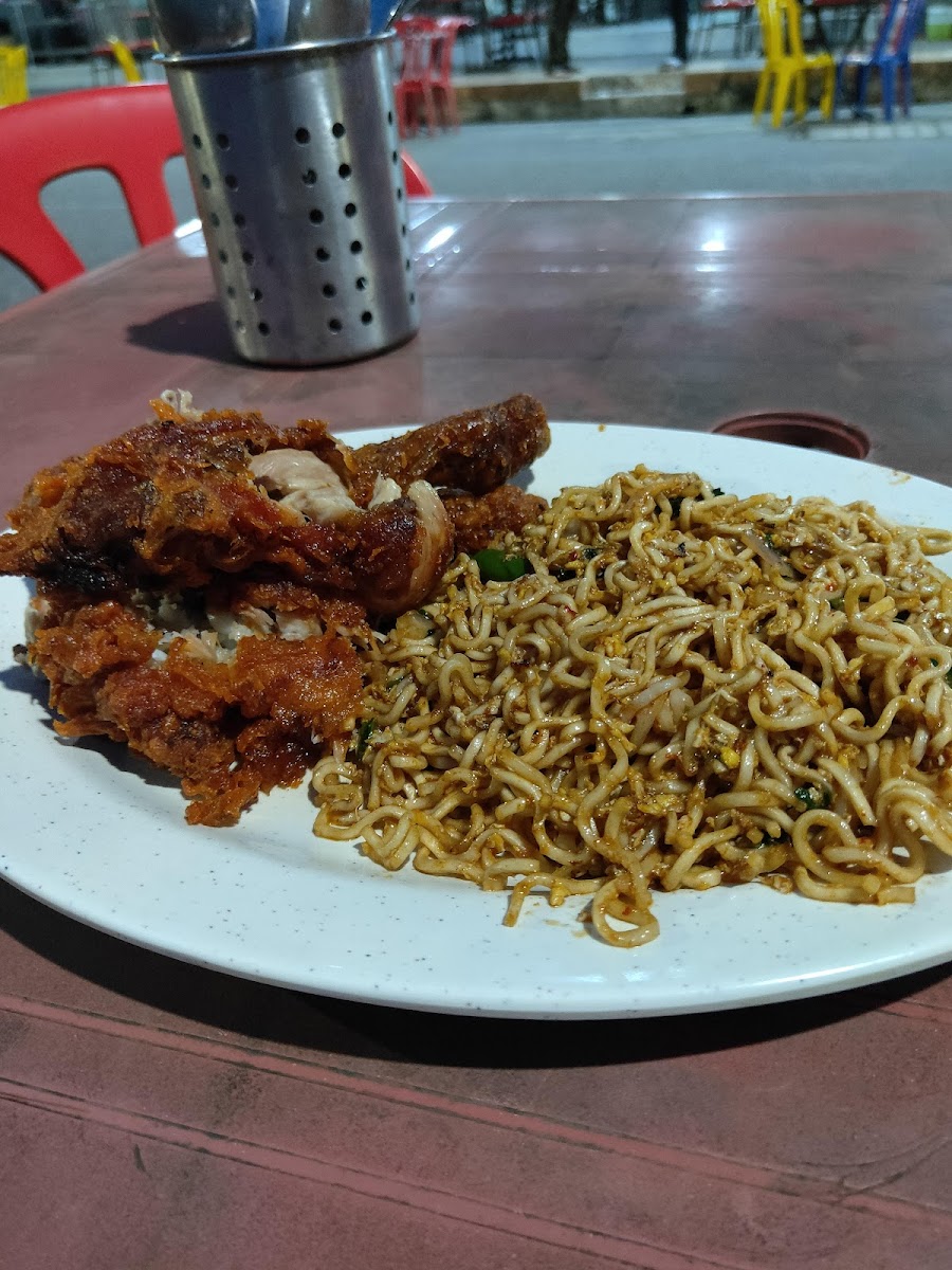 RESTORAN INFASHA CORNER - Photo 4