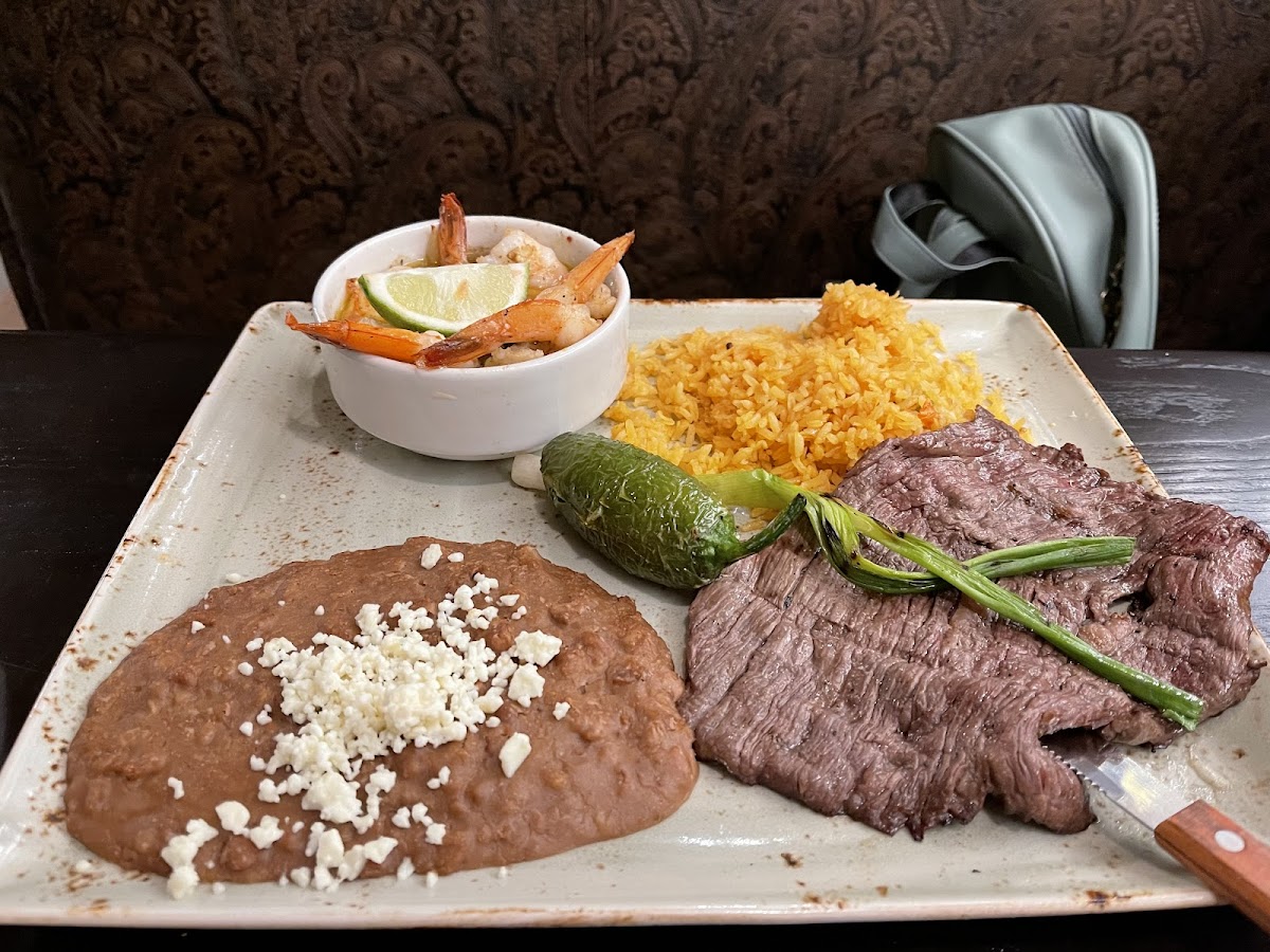 Azteca D'Oro Mexican Restaurant Lake Nona - Photo 7