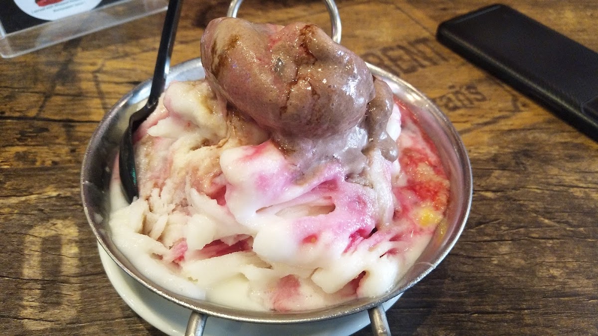 Kuali Ais Cafe - Photo 9