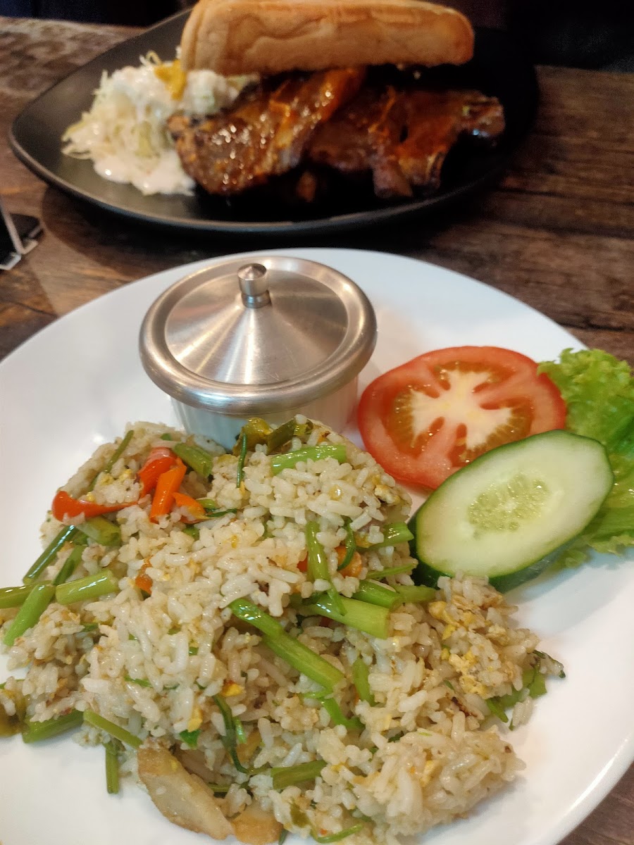 Kuali Ais Cafe - Photo 3