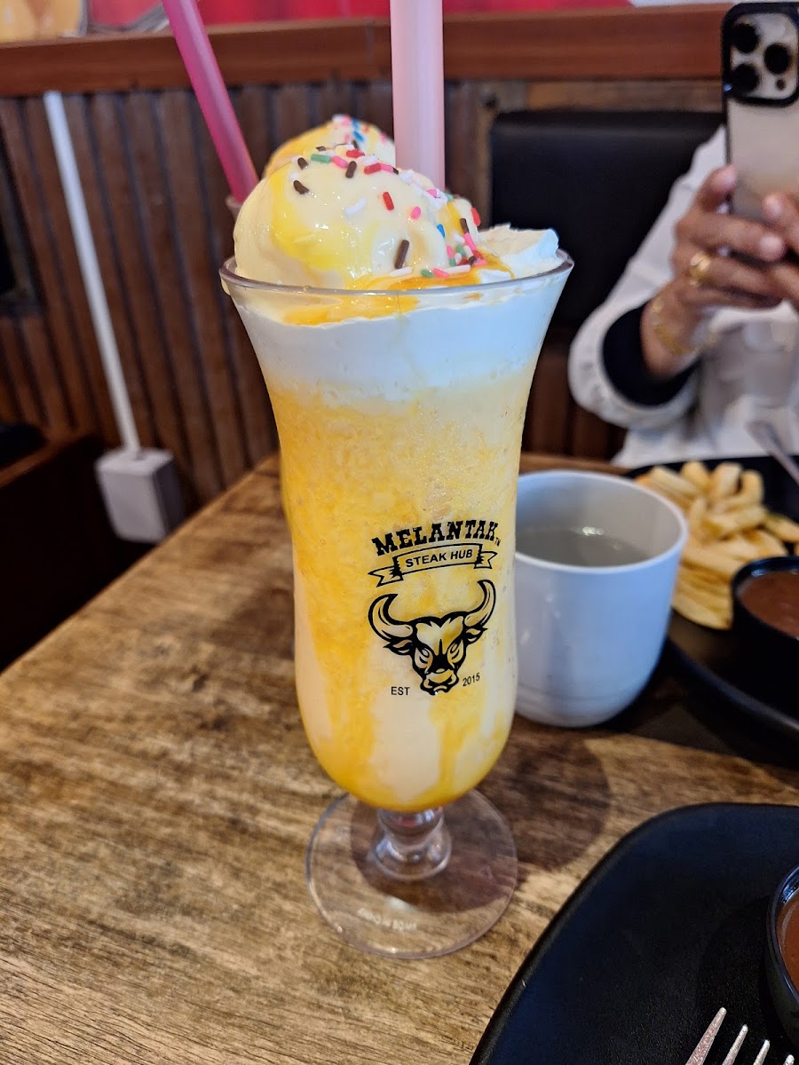Kuali Ais Cafe - Photo 8