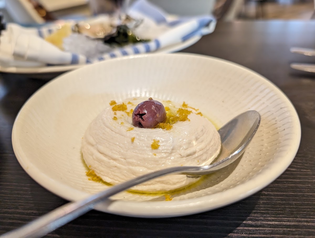 Fosh Bar & Restaurant - Photo 5