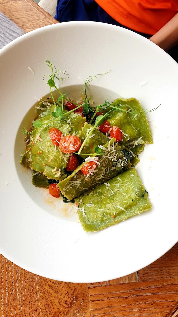 Capella Restaurant @ Lobby Lounge - Photo 8