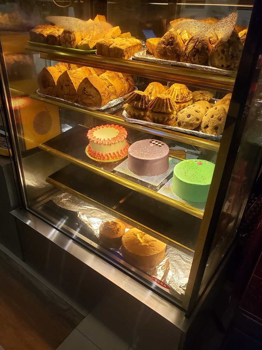 Five Star Foods And Restaurant - Photo 6