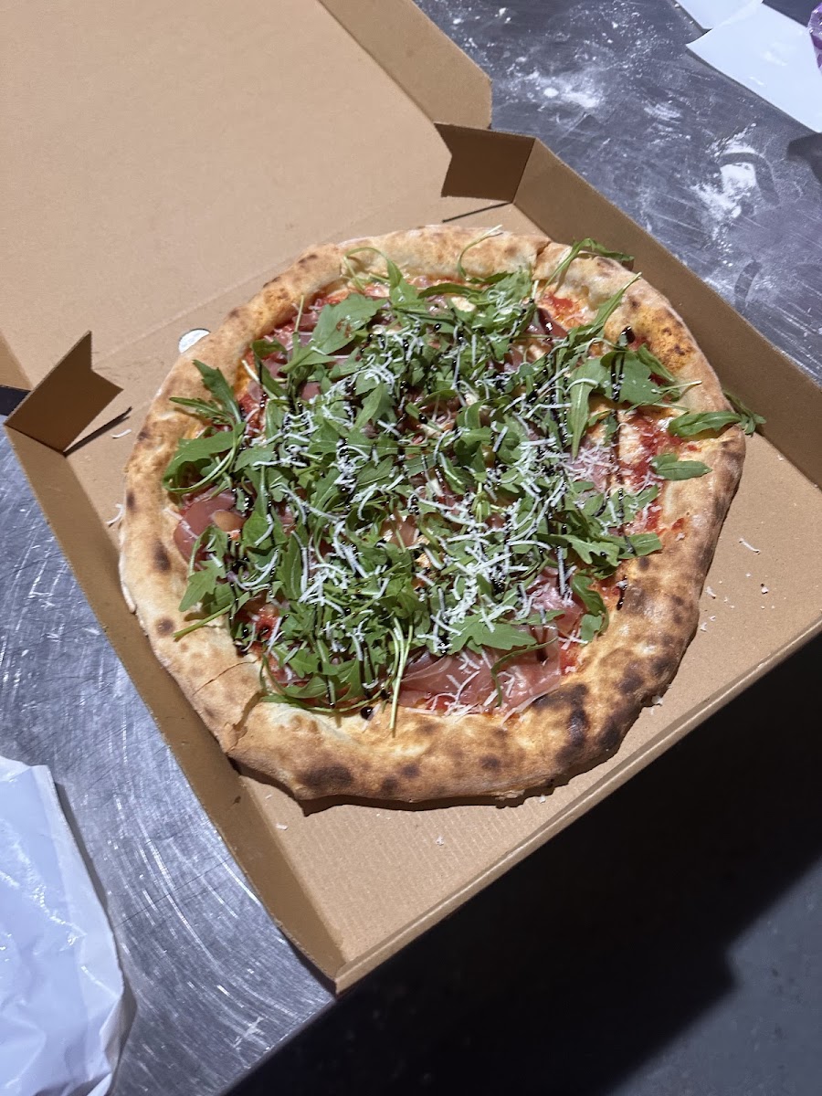 Crust MCR: Neapolitan Pizza - Photo 1