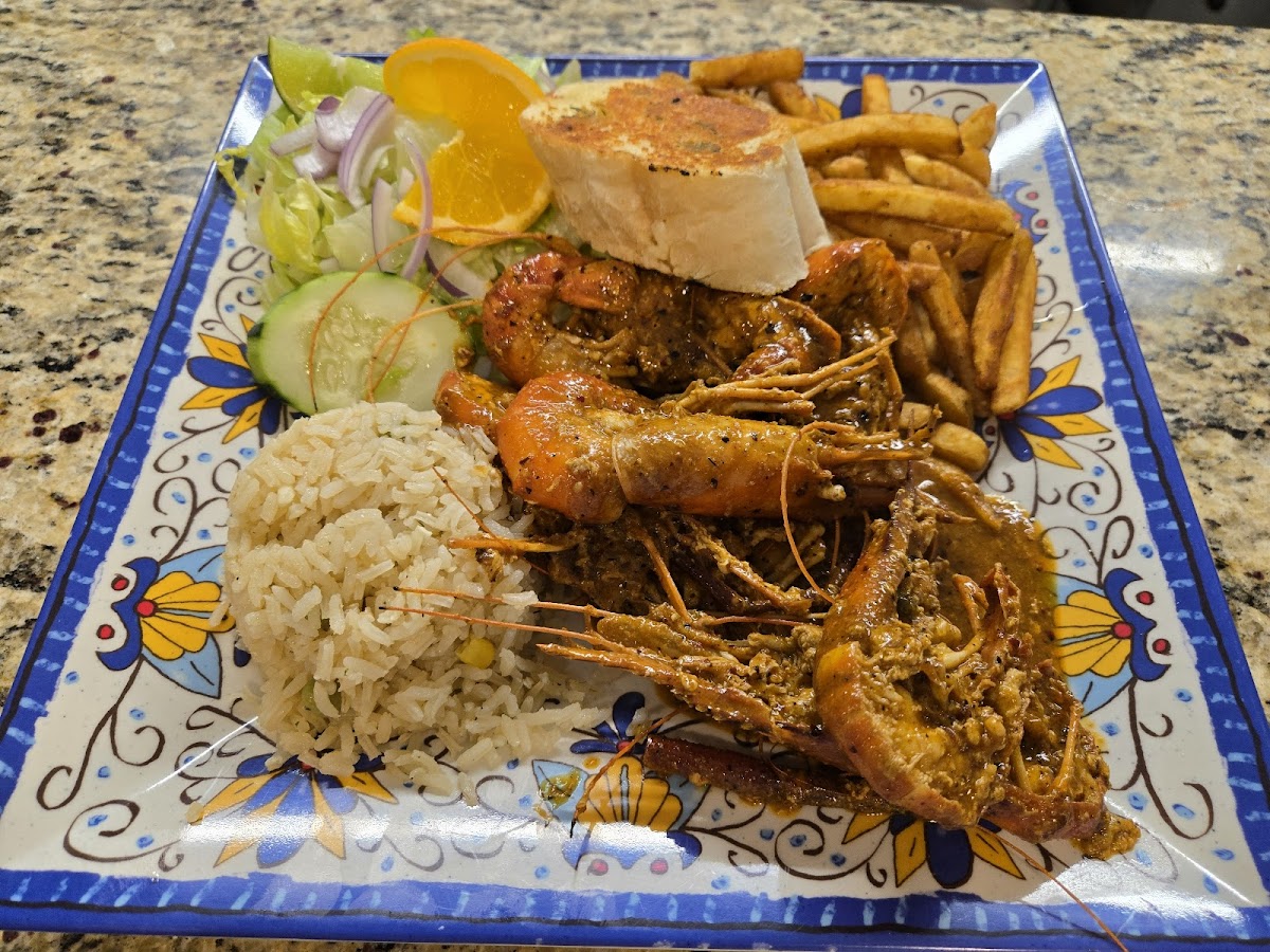 Mariscos El Calamar Mexican Restaurant - Photo 2