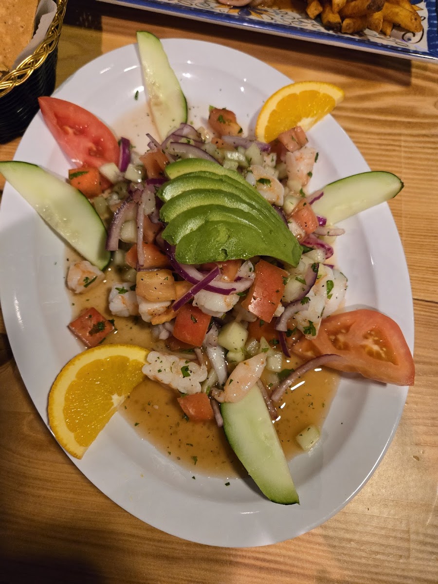 Mariscos El Calamar Mexican Restaurant - Photo 4