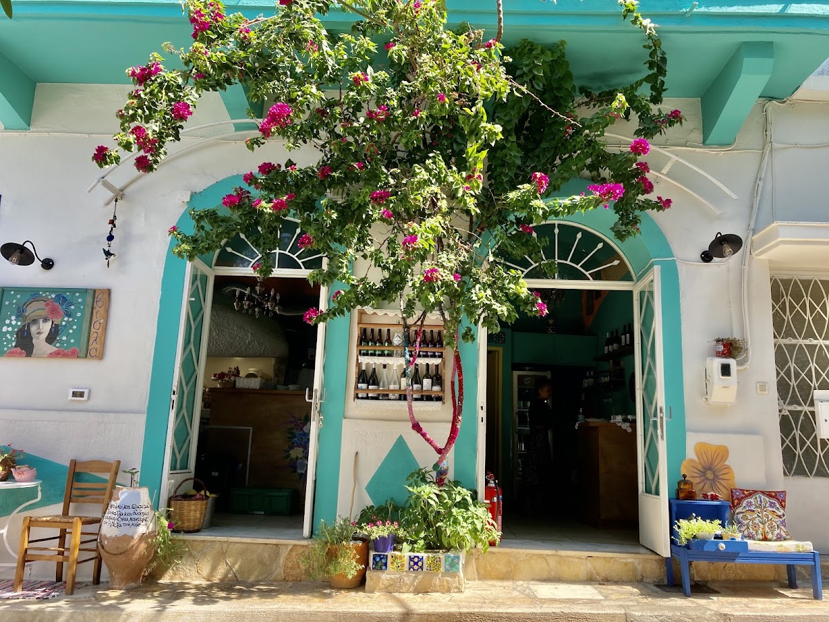 Viola Tavern