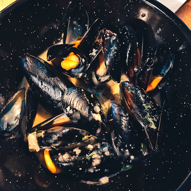 Mussels Steamed