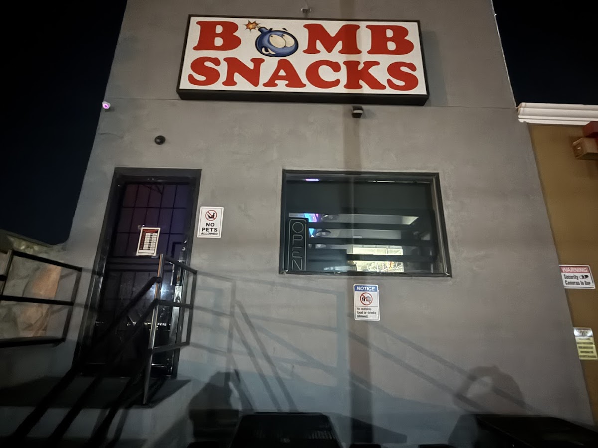 Bomb Snacks