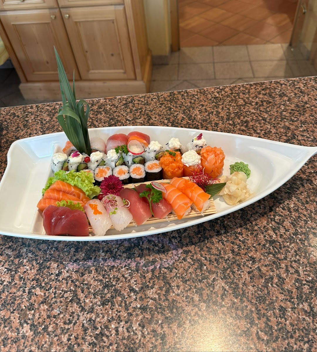 Makayi sushi - Photo 6