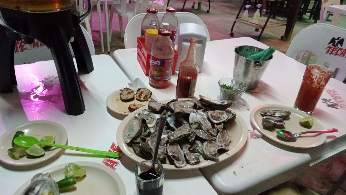 Restaurant De Mariscos 'El Rinconcito De Los Padres' - Photo 4