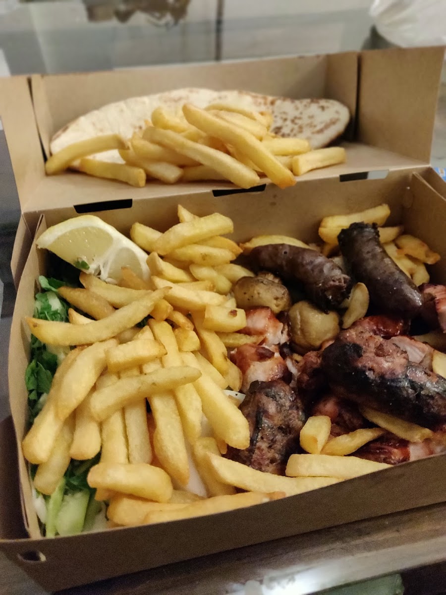 Coral Sea Take Away - Photo 5