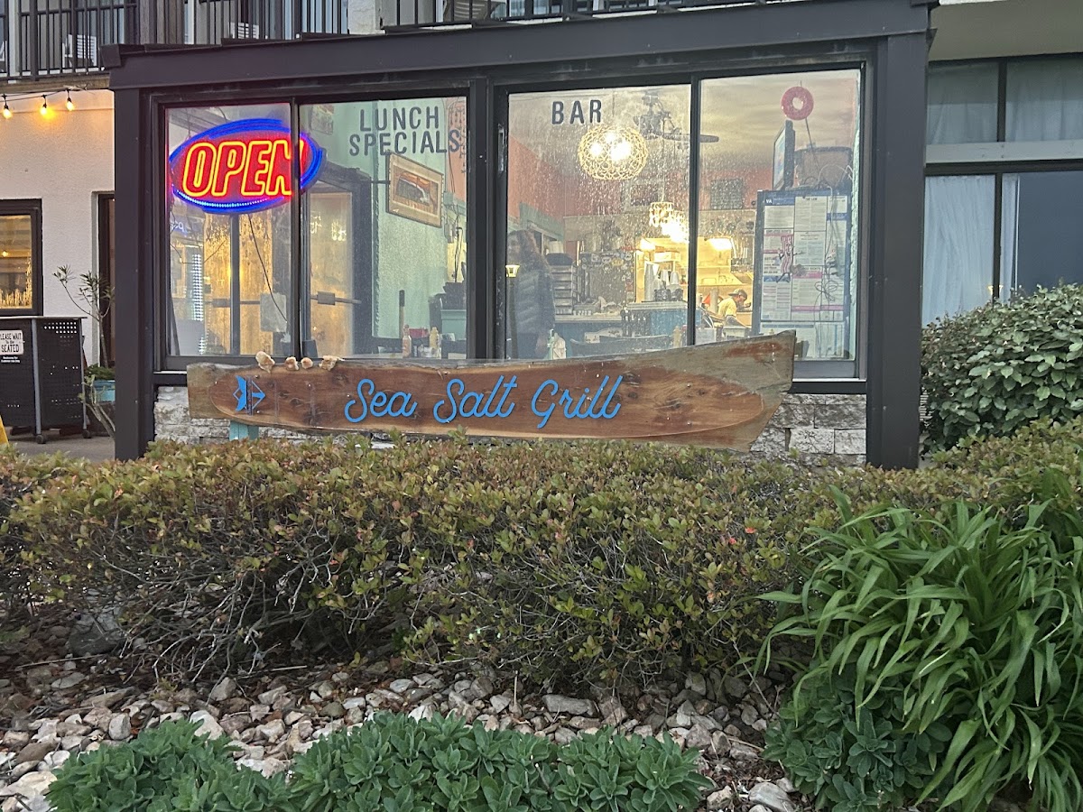 Sea Salt Grill - Photo 9