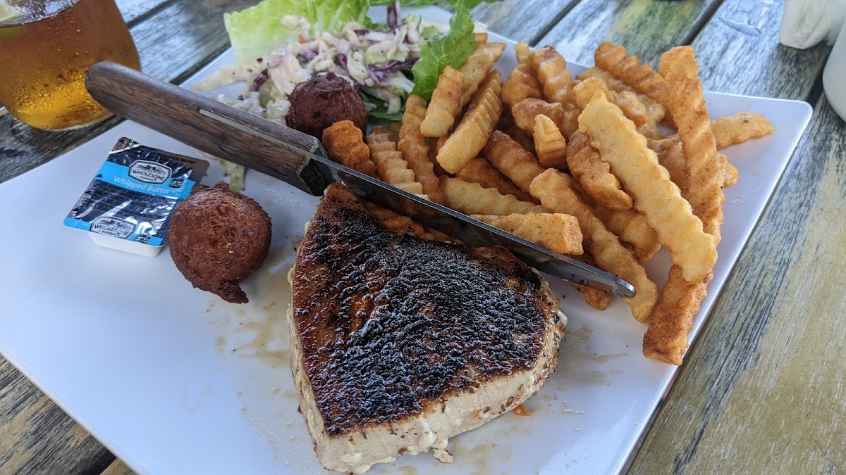 Sea Salt Grill - Photo 7
