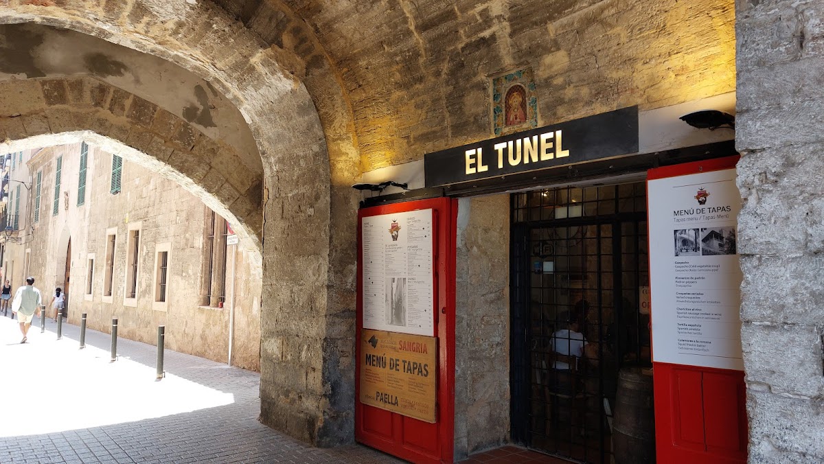 Restaurante El Túnel - Photo 4