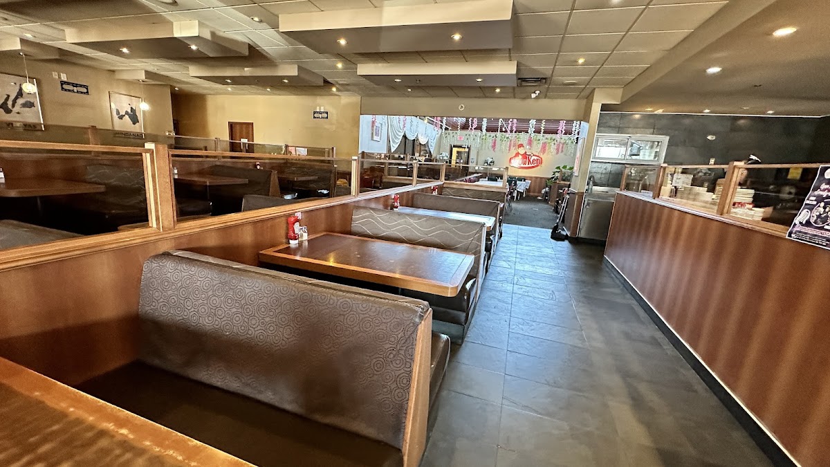 Chowkeni Restaurant - Photo 9