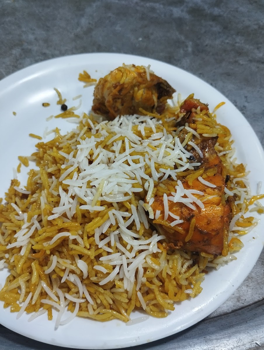Al Madina biryani and pakwan centre - Photo 3