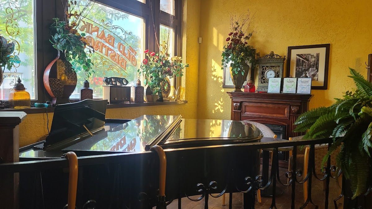 Old Bank Bistro - Photo 7