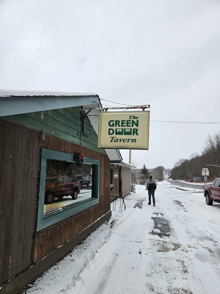 The Green Door Tavern - Photo 9