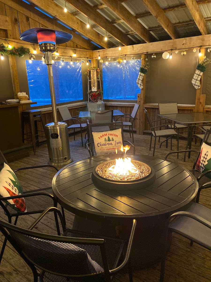 The Green Door Tavern - Photo 3