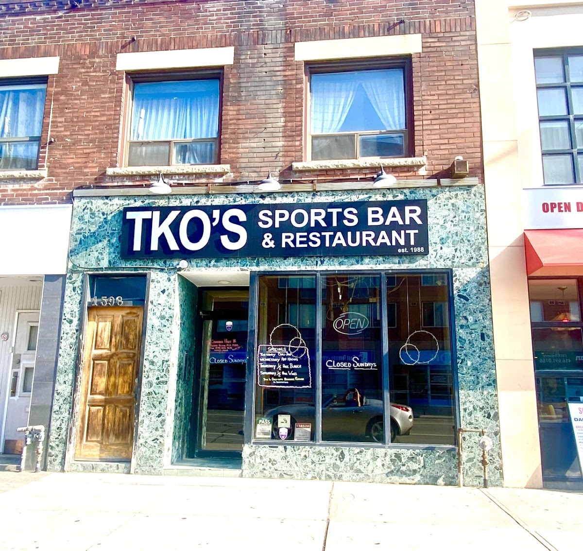 TKO'S SPORTS BAR AND RESTAURANT - Photo 2