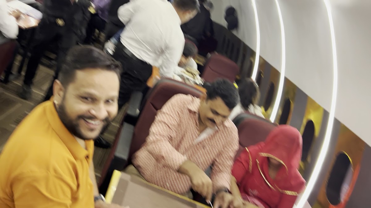 Dine In The Clouds - Ahmedabad - Photo 1