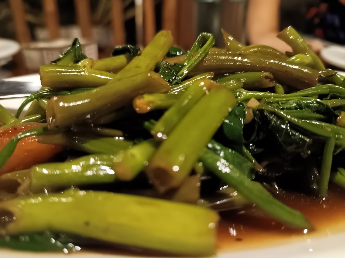 Lantawan Restaurant - Photo 9
