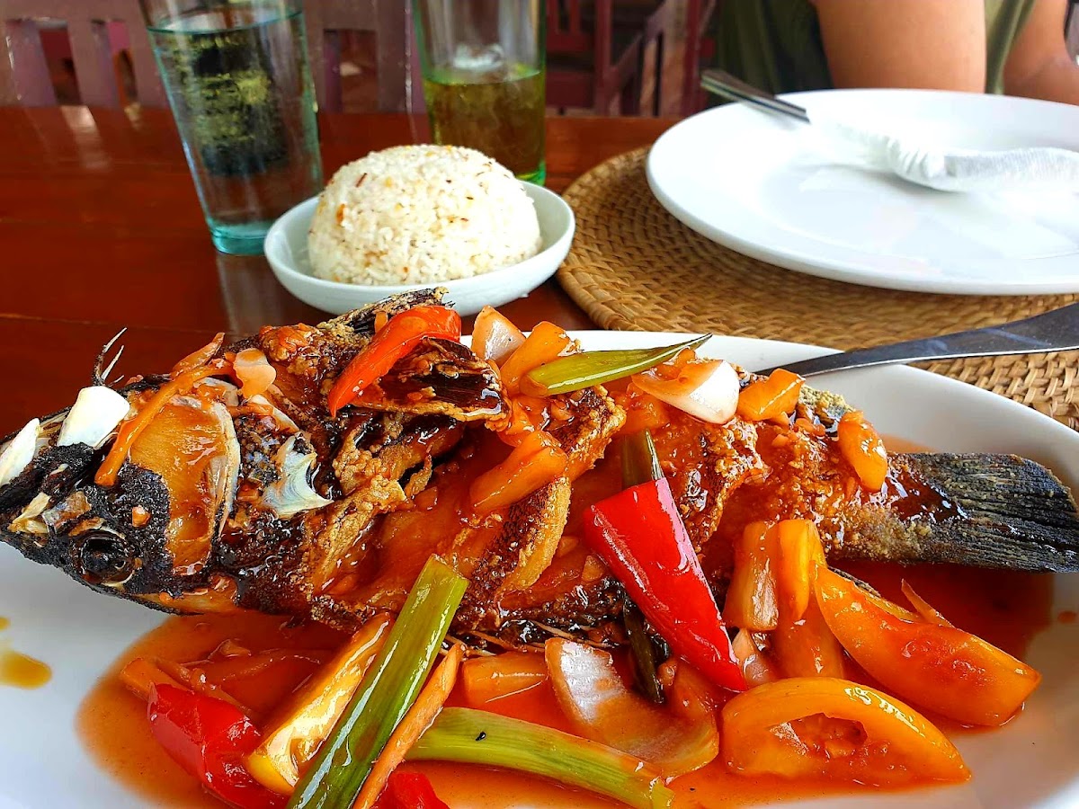 Lantawan Restaurant - Photo 5