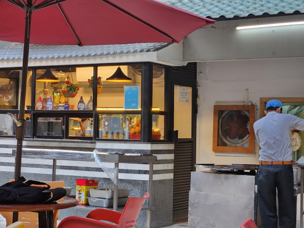 Cafe Zee Dr. Ziauddin Hospital کیفے زی ڈاکٹر ضیاء الدین ہوسپٹل