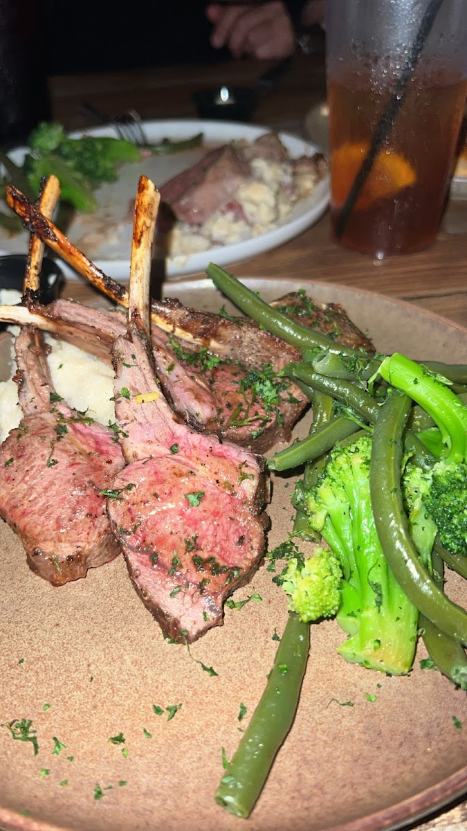 The Village Spot - Photo 8