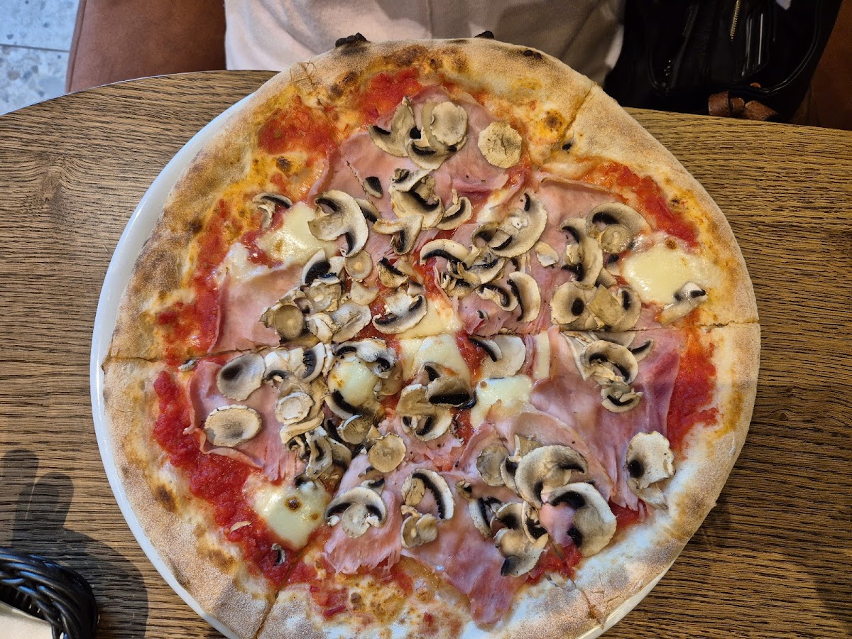 PREGO Pizza Gdansk Południe - Photo 8