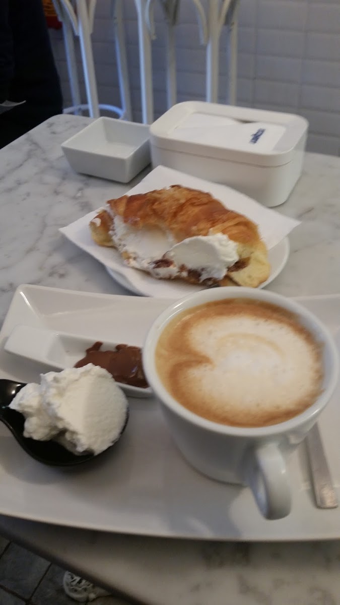 Caffetteria Orefici e Latteria Buonafede - Photo 7