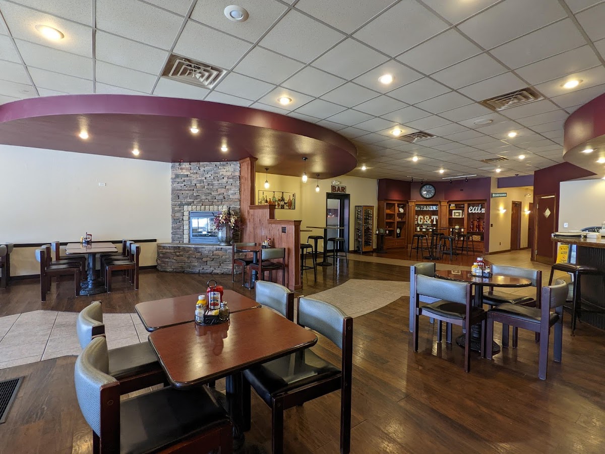 Eagle Grille & Tavern - Photo 4