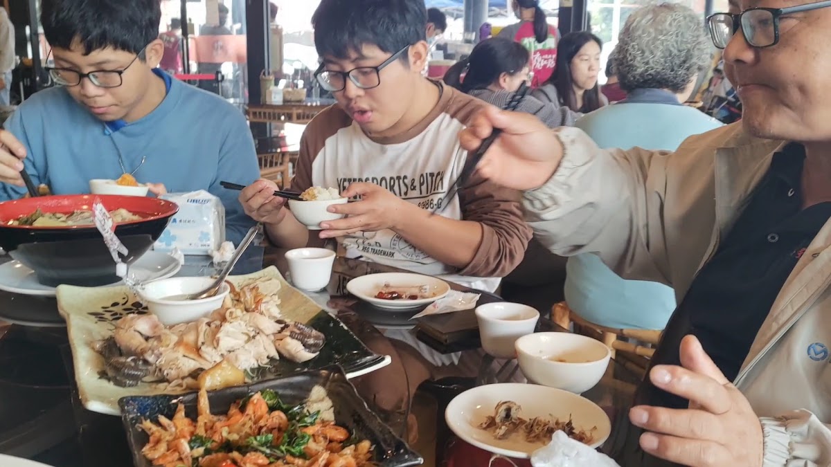 Chiayi Urn Roasted Chicken - Photo 1