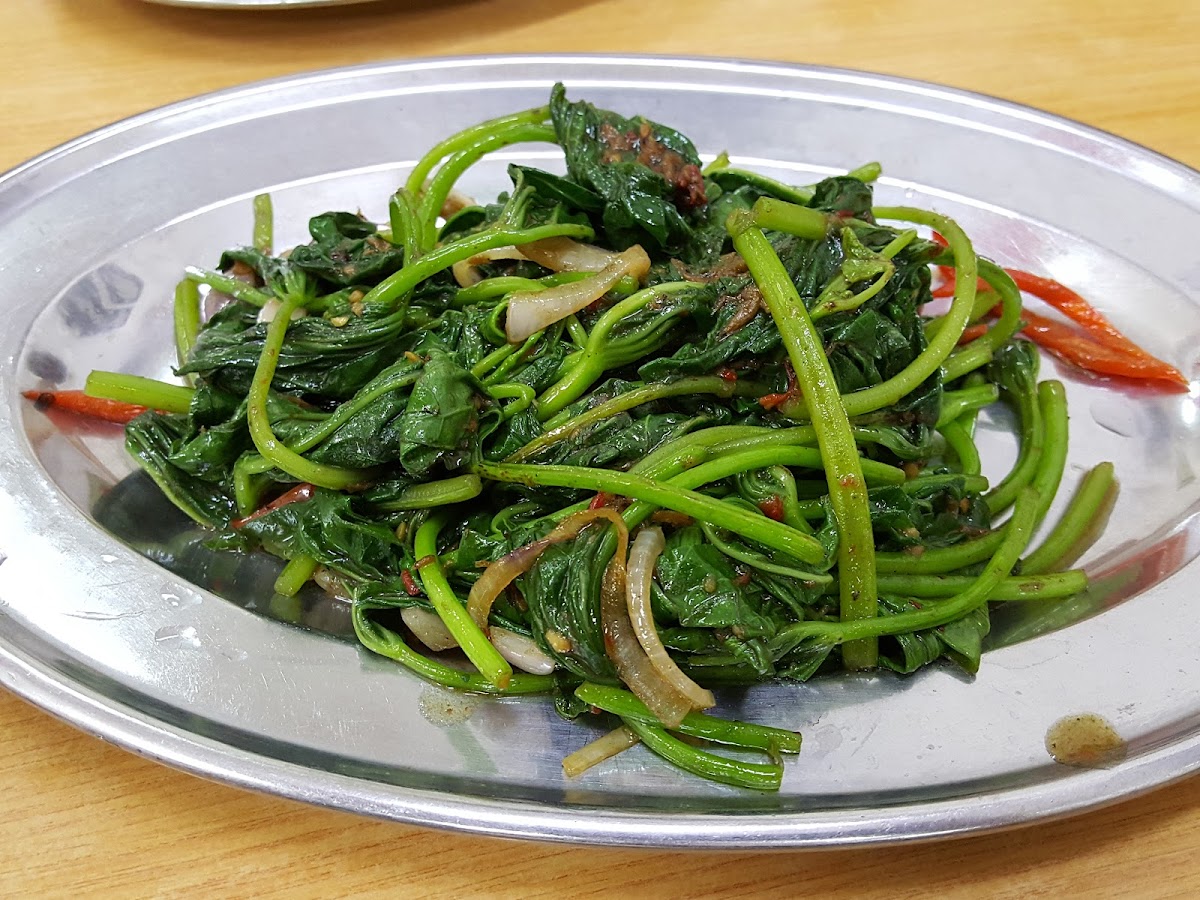 Hwang Cheng Seafood - Photo 8