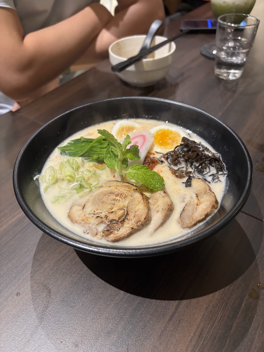 MaYa - Asian Fusion Restaurant - Photo 9