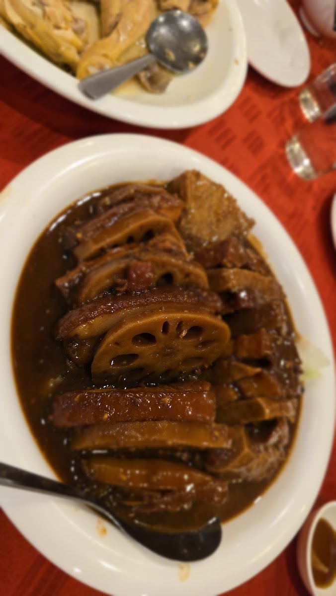 Pusing Public Restaurant - Photo 8