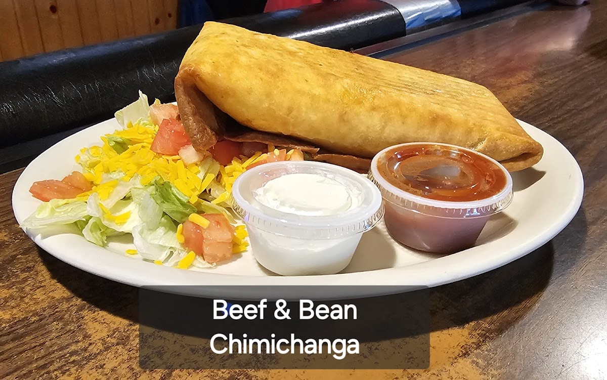 Covered Wagon Restaurant & Bar - Photo 8