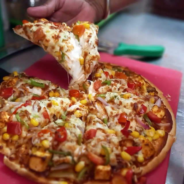 Cheese Burst Pizza