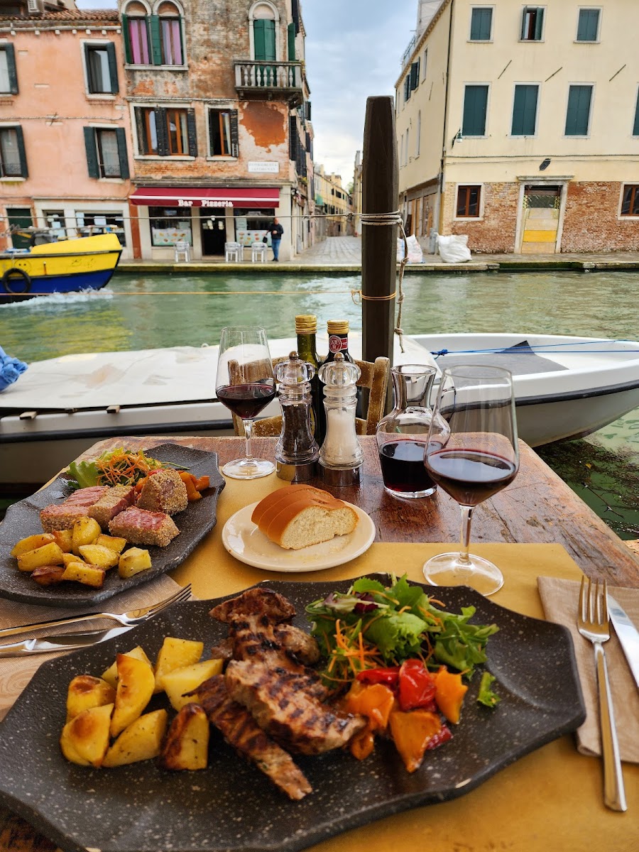 Trattoria Alla Fontana - Photo 7