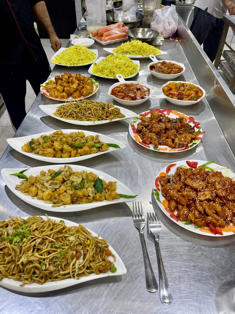 Lalazar The Continental Flavours Restaurant - Photo 4
