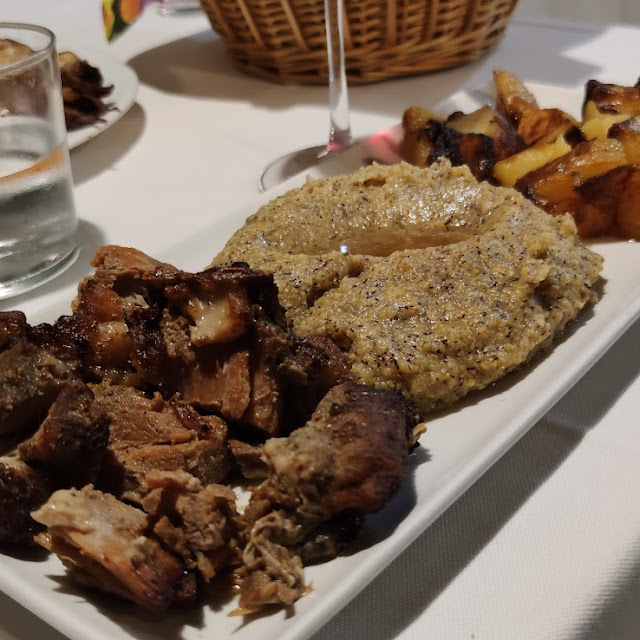 Cinghialetto Al Forno Con Polenta Taragna