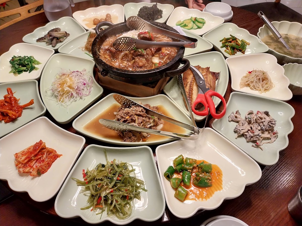 CHAEUM KOREAN TRADITIONAL RESTAURANT - Photo 3