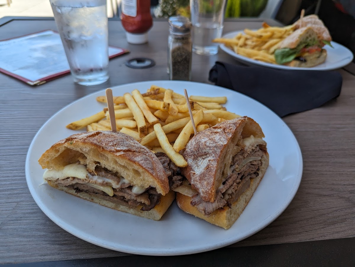 Portobello's on Main - Photo 1