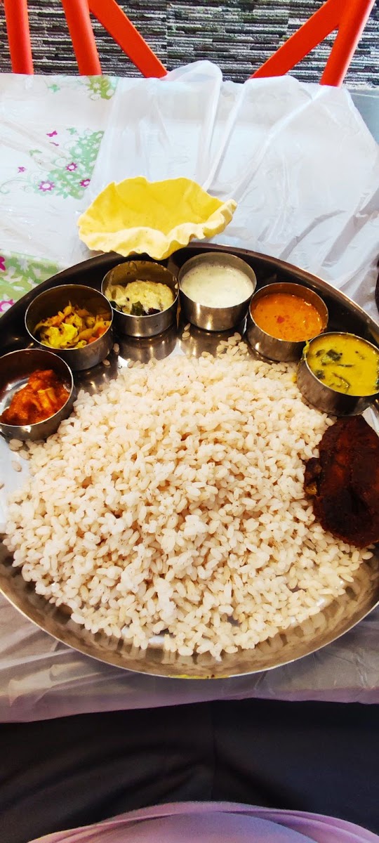 GUESTO KERALA RESTAURANT MADEENA - Photo 2