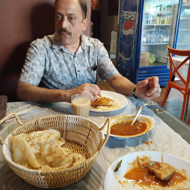 Porota & Kinng Fish Curry